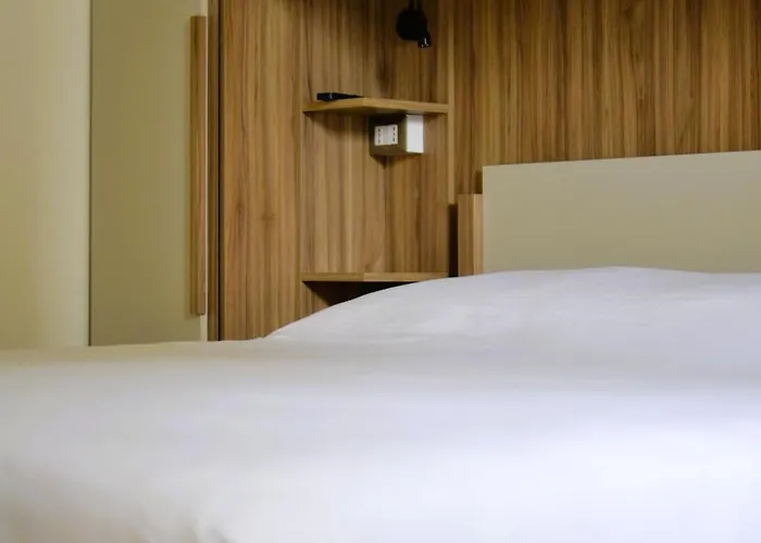 Aurora Tor Vergata-metro C Apartament