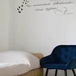 Aurora Tor Vergata-metro C Torrenova, Free Parking And Wifi Apartment