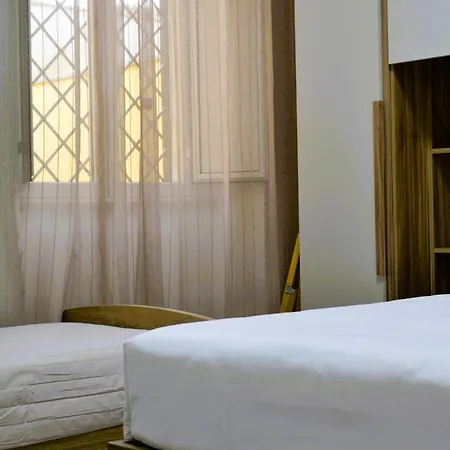Appartement Aurora Tor Vergata-metro C Torrenova, Free Parking And Wifi Rome