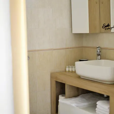 Appartement Aurora Tor Vergata-metro C Torrenova, Free Parking And Wifi *