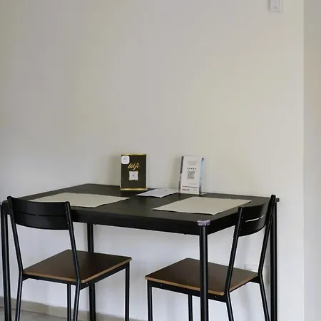 Appartement Aurora Tor Vergata-metro C Torrenova, Free Parking And Wifi