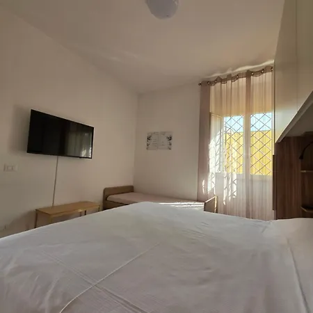 Aurora Tor Vergata-metro C Torrenova, Free Parking And Wifi * Rome