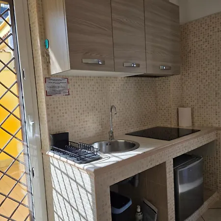 Appartement Aurora Tor Vergata-metro C Torrenova, Free Parking And Wifi Rome